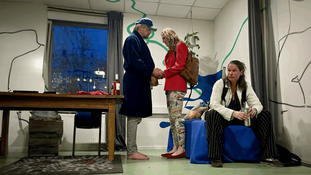 20251103_185725083_iOS